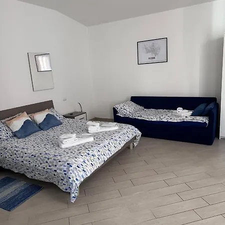 1roof&2beds At Fiera 公寓